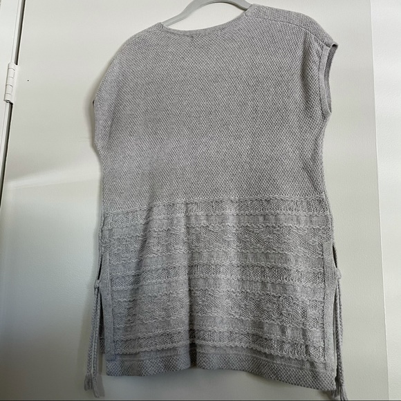 Madewell • Grey Sweater Shirt - Picture 3 of 4